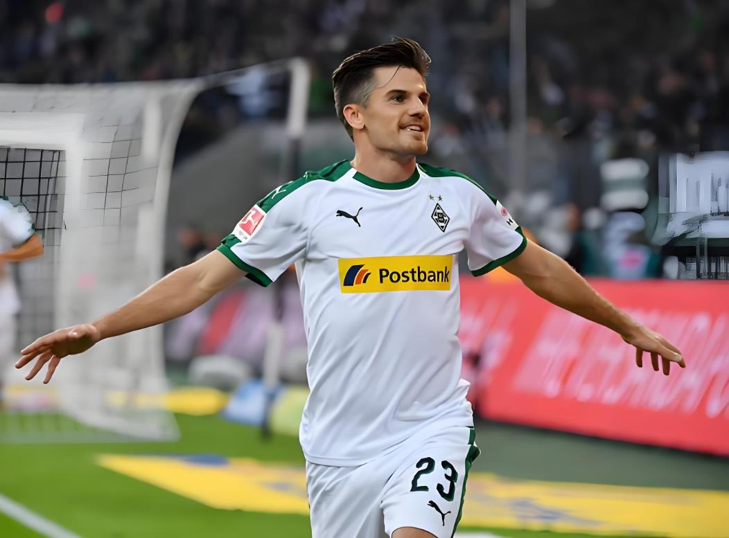 不莱梅客场硬战逼平门兴格拉德巴赫