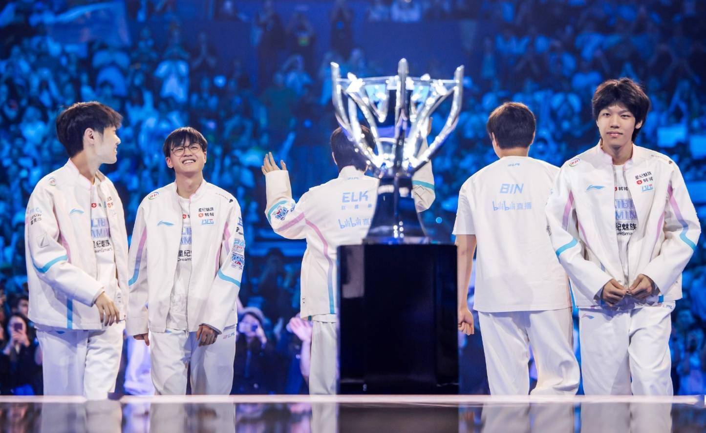 关于BRO绝杀PSG，Elk极限生还后反打激烈交锋成都决赛之夜，成为赛场最大亮点的信息